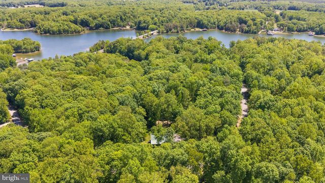 197 OAKLEIGH LN, Bumpass, VA 23024