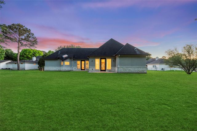 2911 S Saddlebrook Lane, Katy, TX 77494