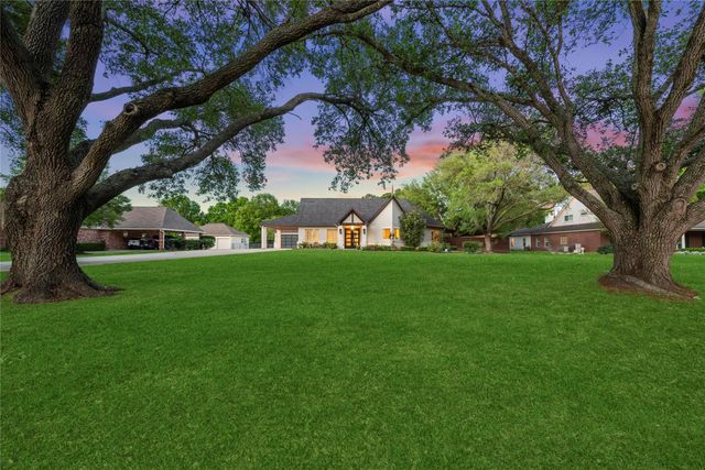 2911 S Saddlebrook Lane, Katy, TX 77494