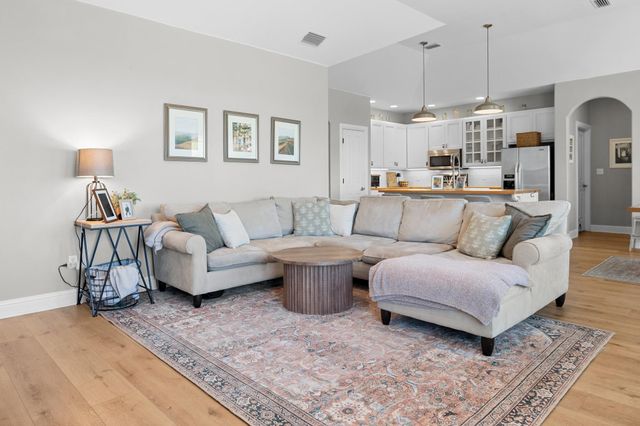 502 NW River RD, Martindale, TX 78655