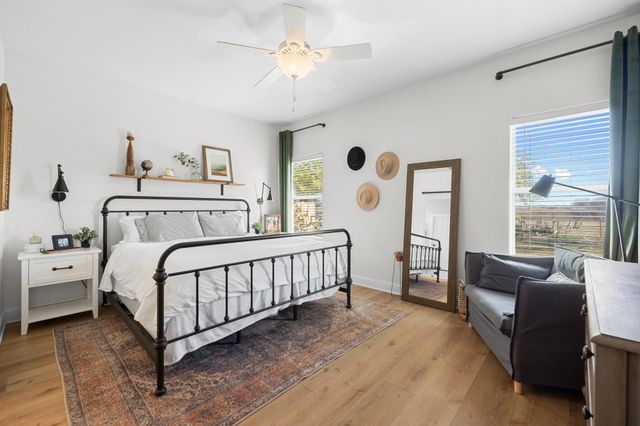 502 NW River RD, Martindale, TX 78655