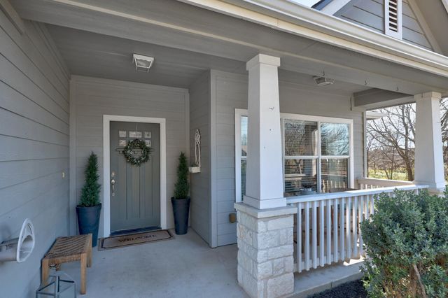 502 NW River RD, Martindale, TX 78655