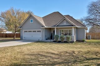 502 NW River RD, Martindale, TX 78655