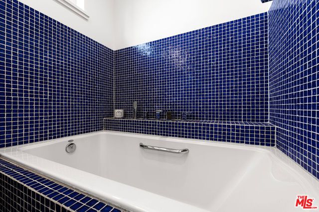 4065 Kraft Avenue, Studio City (los Angeles), CA 91604