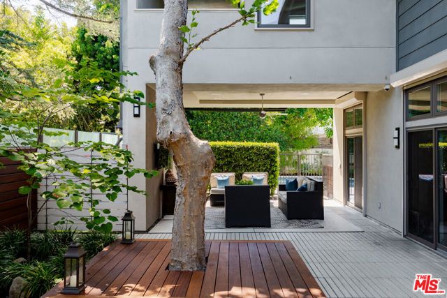 4065 Kraft Avenue, Studio City (los Angeles), CA 91604
