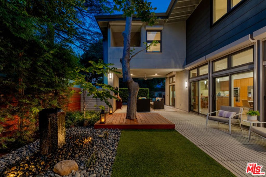 4065 Kraft Avenue, Studio City (los Angeles), CA 91604