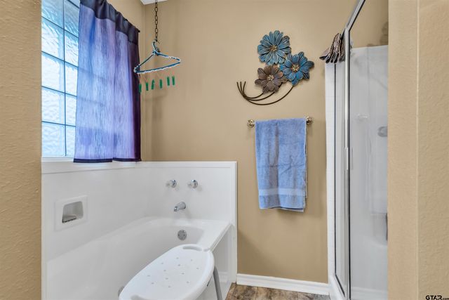 182 County Road 2504, Mineola, TX 75773