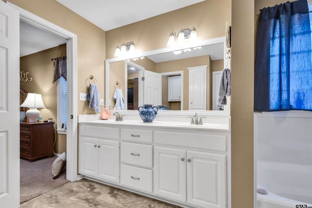 182 County Road 2504, Mineola, TX 75773