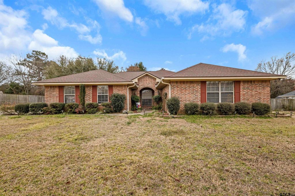 182 County Road 2504, Mineola, TX 75773