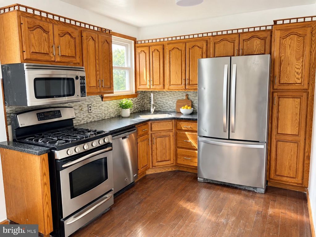 2118 VISTA ST, PHILADELPHIA, PA 19152 — photo 4