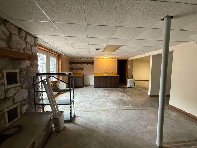 101 W Ohio Street, Holland, IN 47541