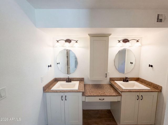 16207 N 11TH Place, Phoenix, AZ 85022