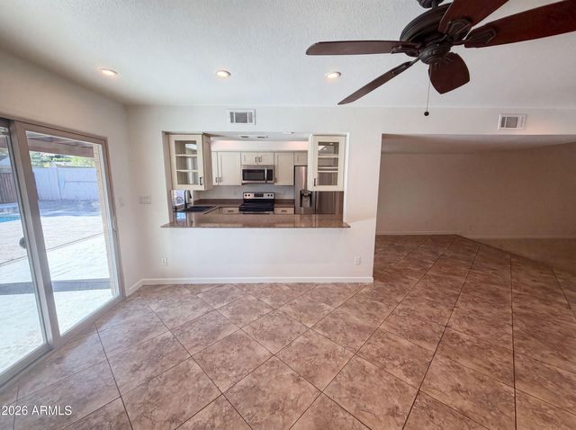 16207 N 11TH Place, Phoenix, AZ 85022