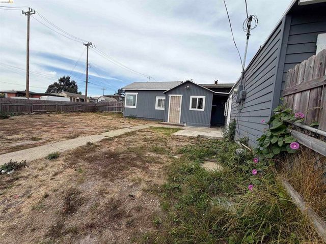 5101 Columbia Ave., Richmond, CA 94801