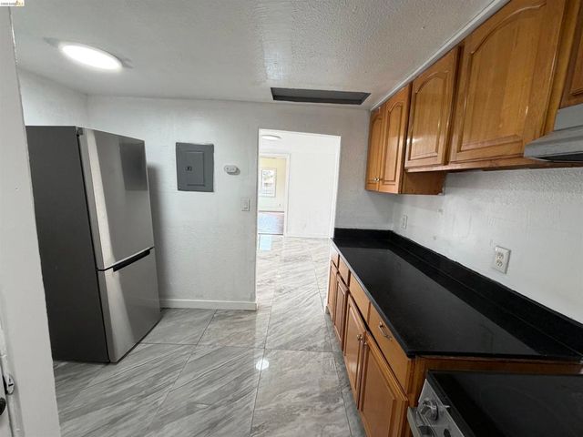 5101 Columbia Ave., Richmond, CA 94801