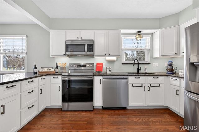 1203 Dorne Drive, Manchester, MO 63021