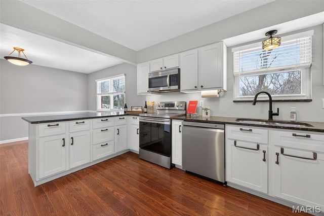 1203 Dorne Drive, Manchester, MO 63021