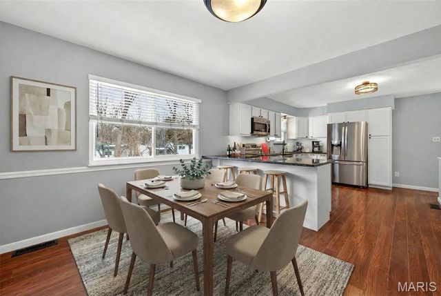 1203 Dorne Drive, Manchester, MO 63021