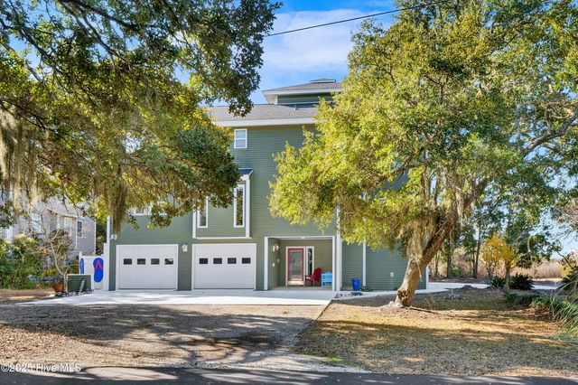 111 Cutlass Drive, Holly Ridge, NC 28445