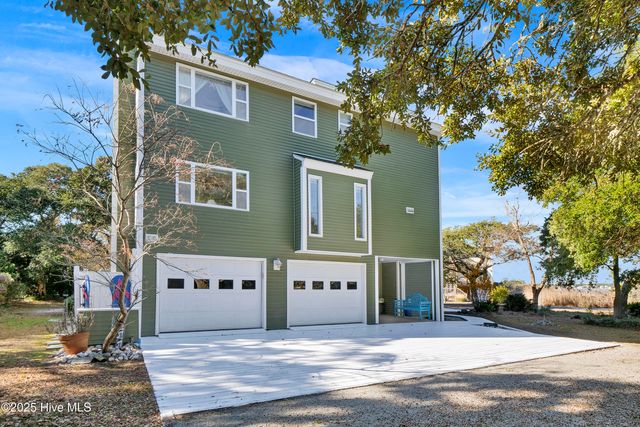 111 Cutlass Drive, Holly Ridge, NC 28445