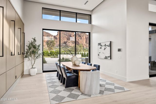 6321 N 48TH Place, Paradise Valley, AZ 85253
