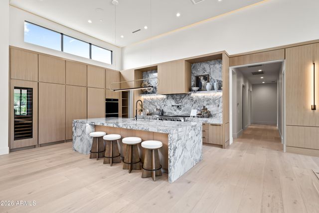 6321 N 48TH Place, Paradise Valley, AZ 85253