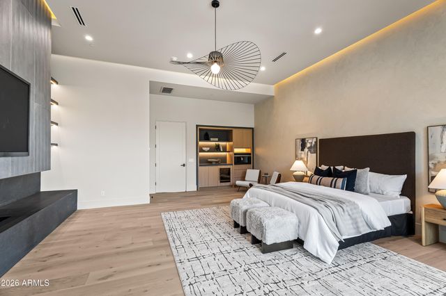 6321 N 48TH Place, Paradise Valley, AZ 85253