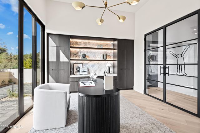6321 N 48TH Place, Paradise Valley, AZ 85253