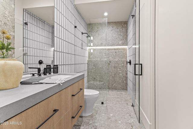 6321 N 48TH Place, Paradise Valley, AZ 85253