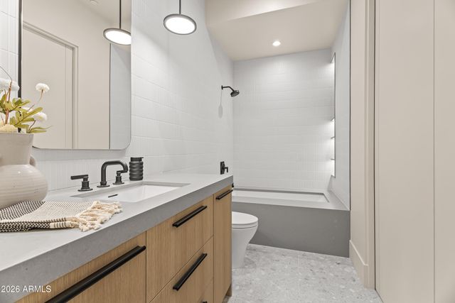 6321 N 48TH Place, Paradise Valley, AZ 85253