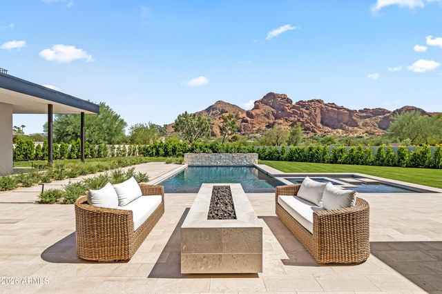 6321 N 48TH Place, Paradise Valley, AZ 85253