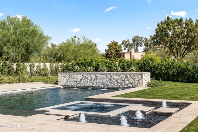 6321 N 48TH Place, Paradise Valley, AZ 85253