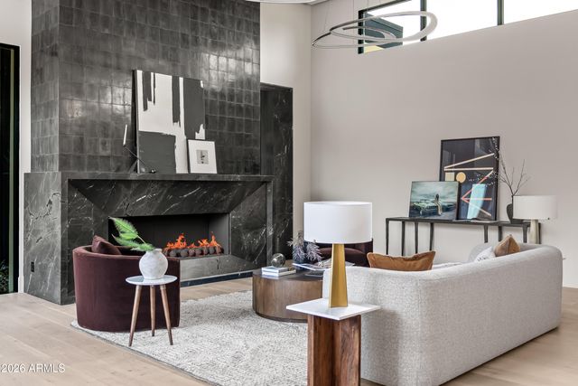 6321 N 48TH Place, Paradise Valley, AZ 85253