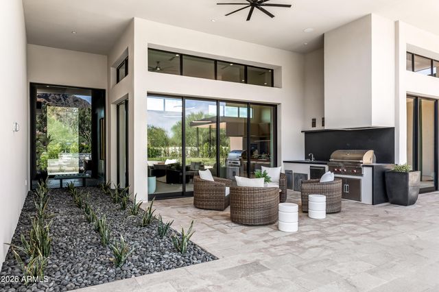 6321 N 48TH Place, Paradise Valley, AZ 85253