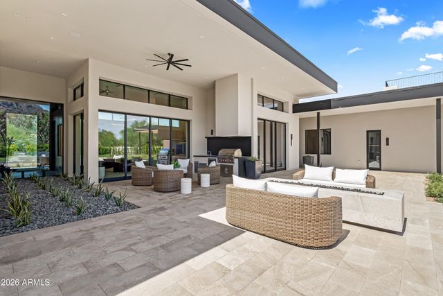 6321 N 48TH Place, Paradise Valley, AZ 85253
