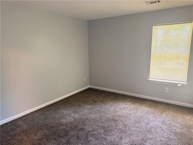 6229 Hickory Lane Circle, Union City, GA 30291
