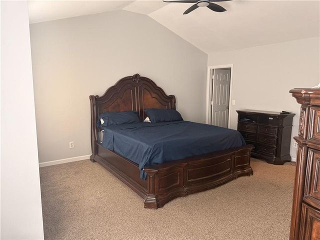 6229 Hickory Lane Circle, Union City, GA 30291