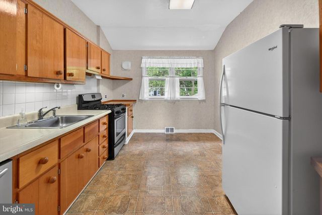 804 JOHNS RD, Cherry Hill, NJ 08034