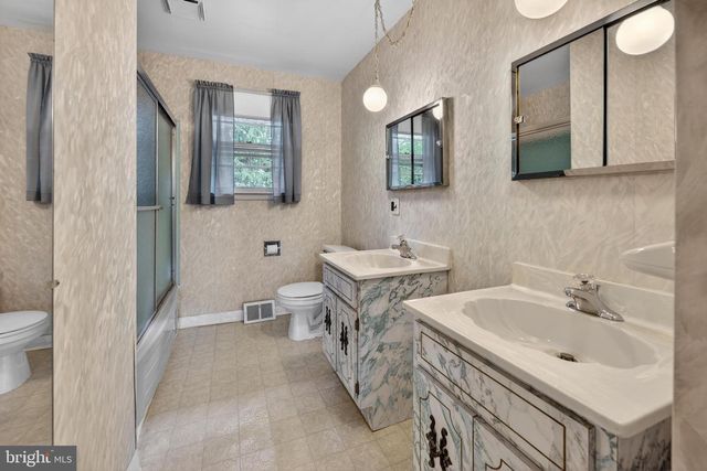 804 JOHNS RD, Cherry Hill, NJ 08034