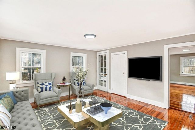 10 Lommason Glen Rd, White Twp., NJ 07823