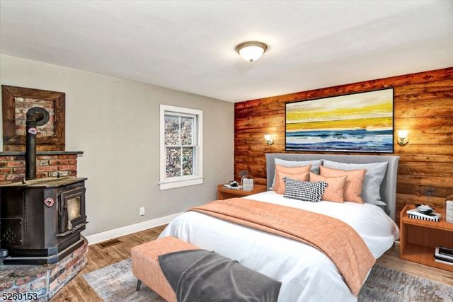 10 Lommason Glen Rd, White Twp., NJ 07823