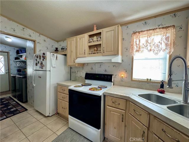 3770 Turtle Beach, Needles, CA 92363