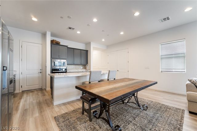 110 Ibiza Lake Drive, Henderson, NV 89011