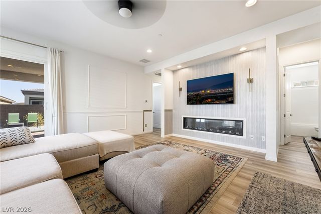 110 Ibiza Lake Drive, Henderson, NV 89011