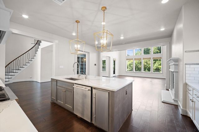 6 Maize Flower Place, Tomball, TX 77375