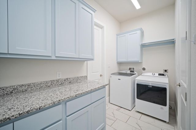 6 Maize Flower Place, Tomball, TX 77375