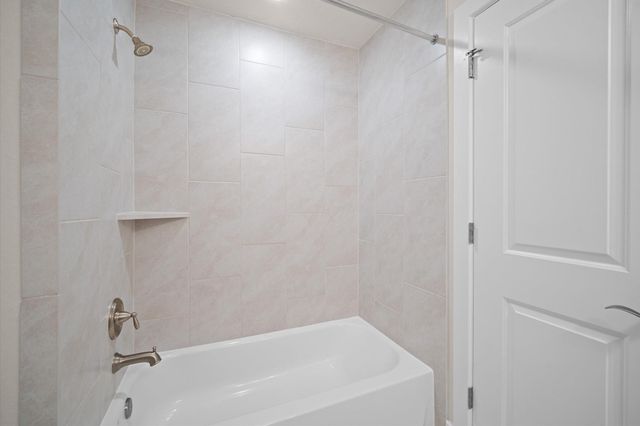 6 Maize Flower Place, Tomball, TX 77375