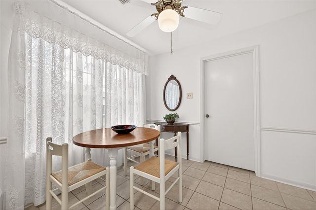 1518 Locke Lane, Sugar Land, TX 77478