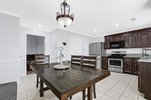 516 Avenue F, South Houston, TX 77587