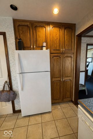 1812 E Crystal Creek Drive, Terre Haute, IN 47802